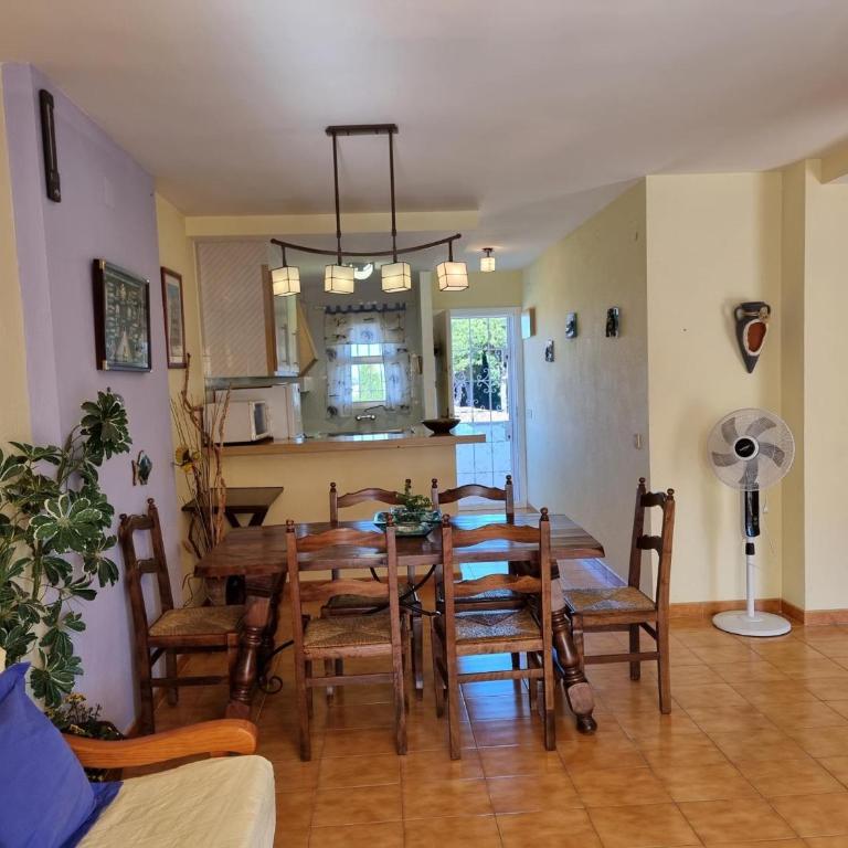 Apartamento de 3 habitaciones con terraza cerca de la playa - HISP-236-75 - Apartment - 13