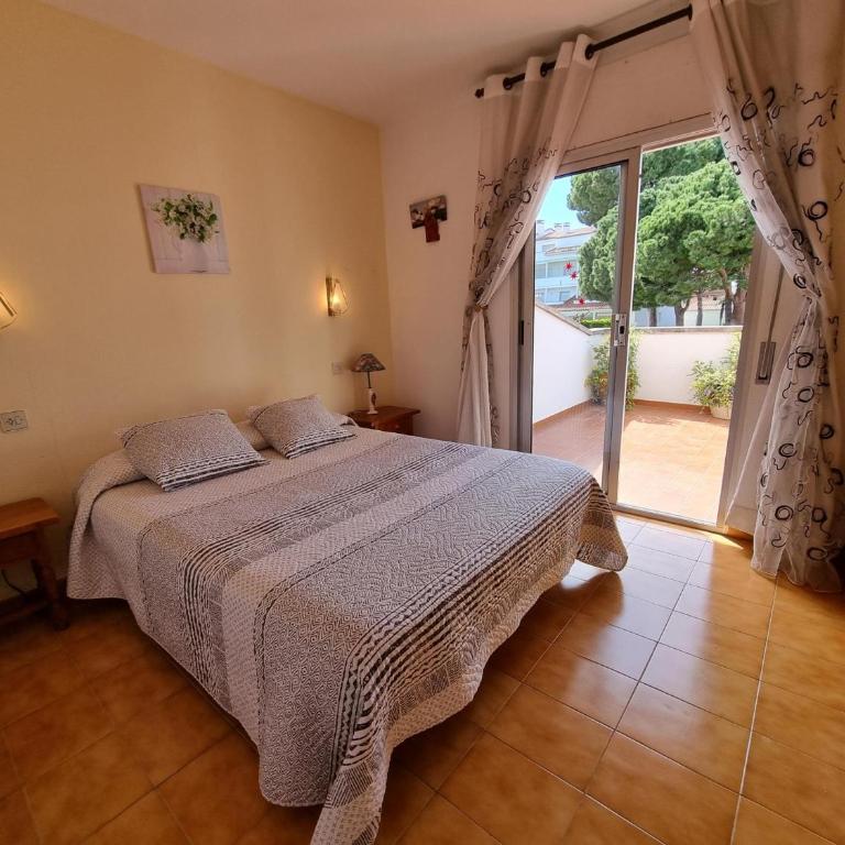 Apartamento de 3 habitaciones con terraza cerca de la playa - HISP-236-75 - Apartment - 18