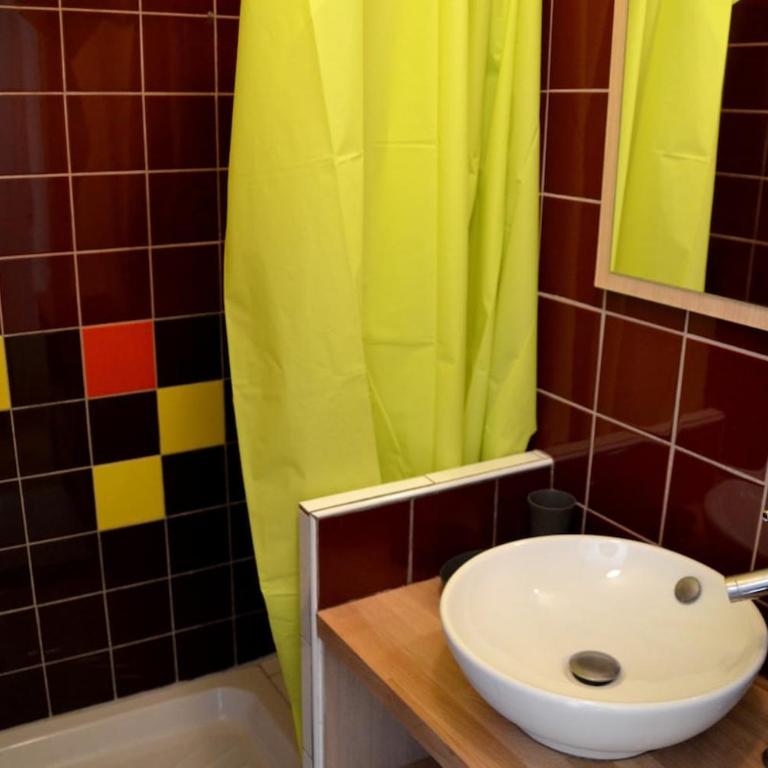 Joli T1 - Très proche centre ville - Appartement 1 Chambre - 10