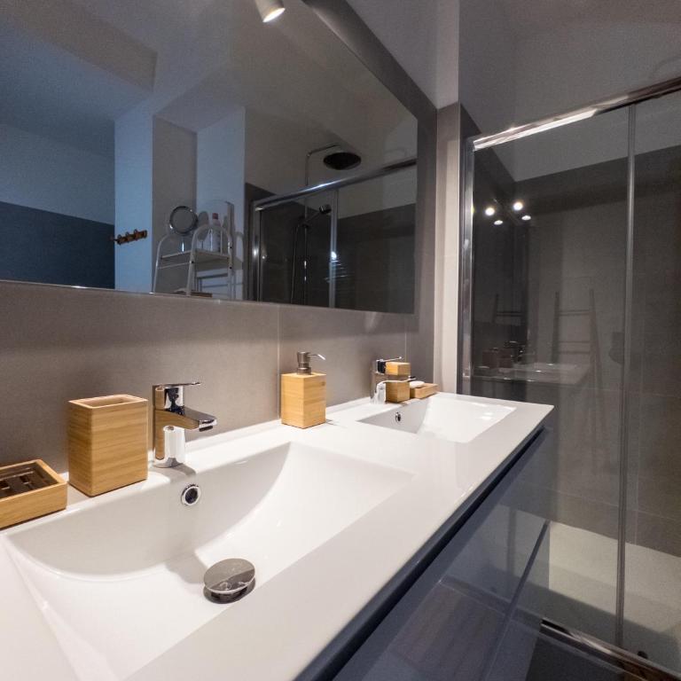 Grand appartement familial avec terrasses à 2 pas de pistes - Appartamento con 3 Camere da Letto - 15