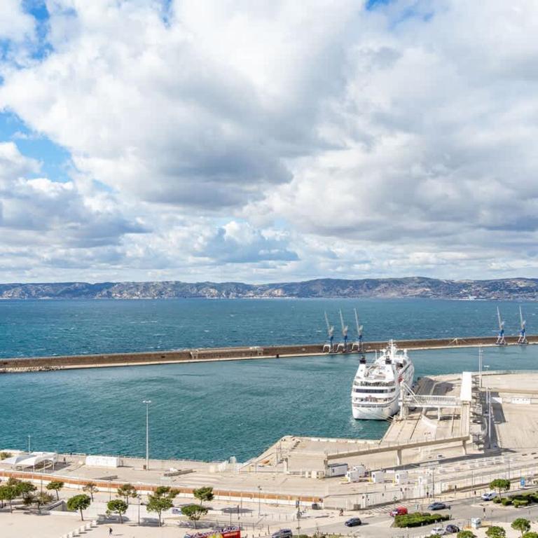 Studio vue imprenable sur la mer proche Vieux-Port - Appartement - 16