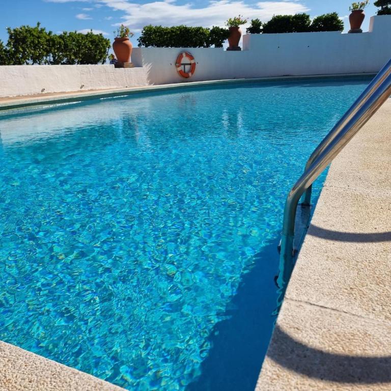 Encantador apartamento de 1 dormitorio con gran terraza y piscina común, a 50m de la playa - HISP-236-125 - Apartment - 22
