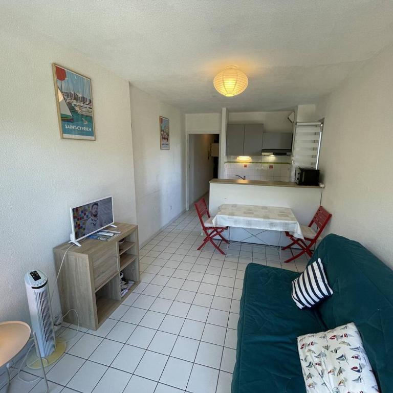 Studio cabine pour 4 pers, proche plage, animaux admis - Saint-Cyprien - FR-1-106-91 - Appartement - 11