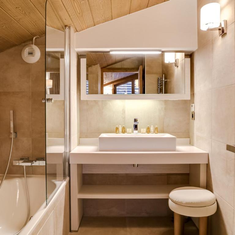 Appartement 4 Pièces Moderne, Courchevel Village, Proche Pistes, Parking Inclus - FR-1-562-22 - Apartamento (6 adultos) - 9
