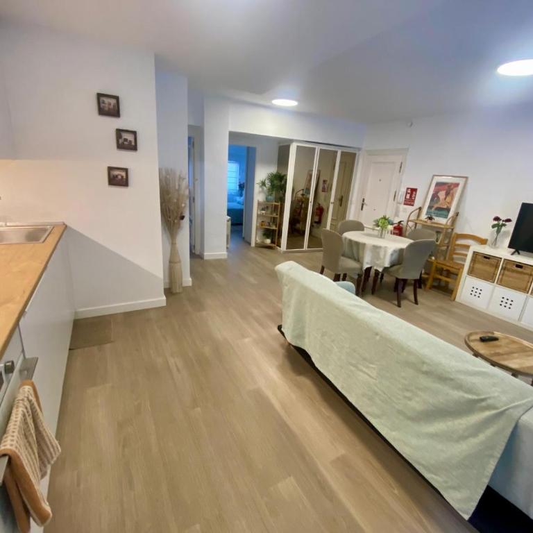 Piso con terraza junto a la playa - Appartamento con 2 Camere da Letto - 34