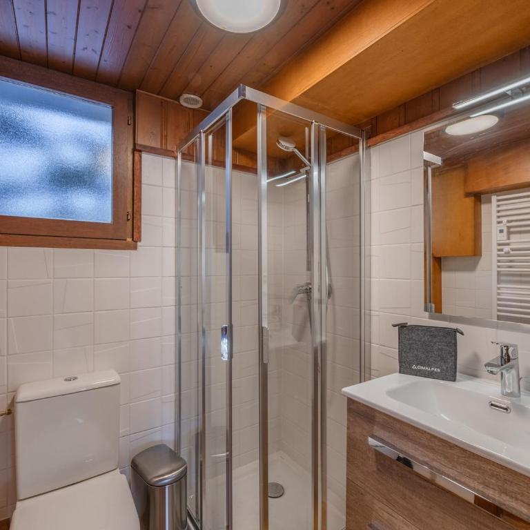 Chalet familial Savoyard près du Mont-Blanc - Accueille 10 pers. - FR-1-343-258 - Chalet - 9