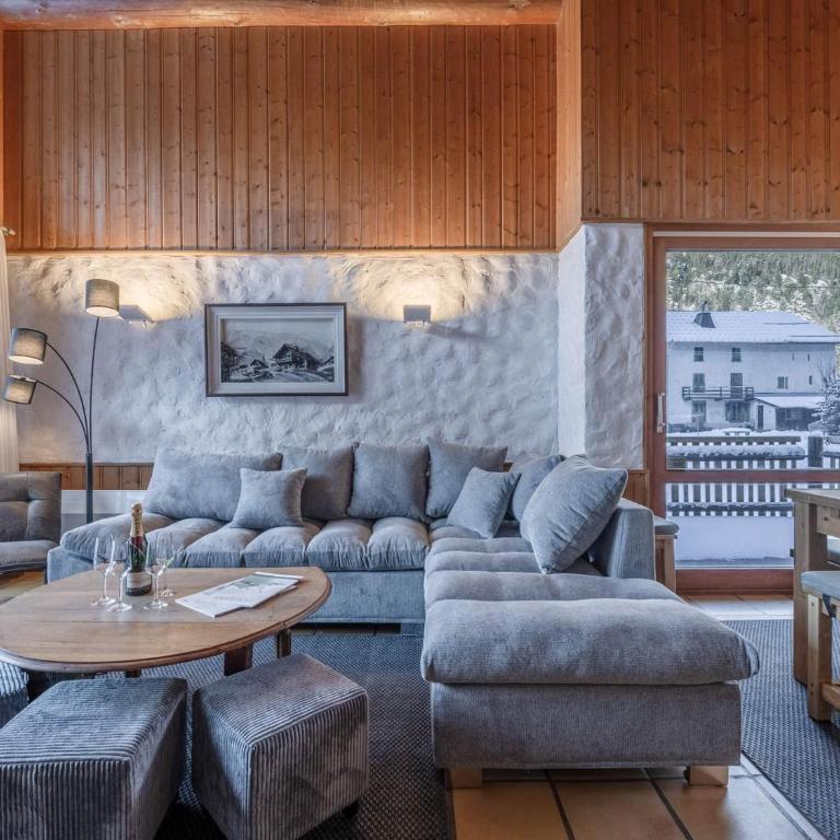 Chalet familial Savoyard près du Mont-Blanc - Accueille 10 pers. - FR-1-343-258 - Chalet - 10