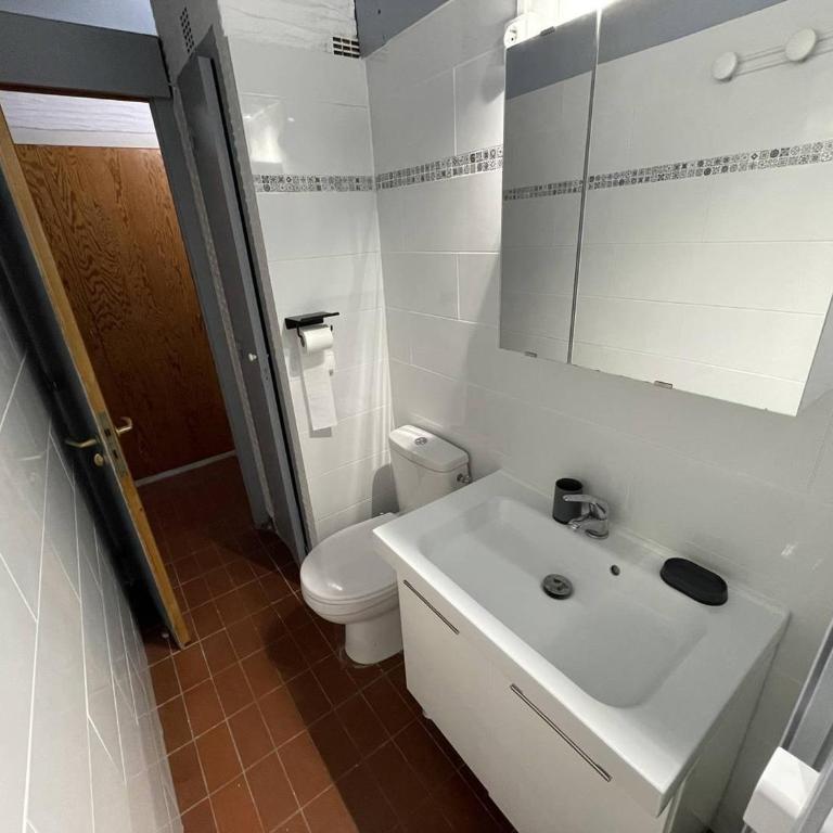Saint-Cyprien : T2 confortable en bord de mer avec parking et animaux admis - FR-1-106-106 - Apartment - 26