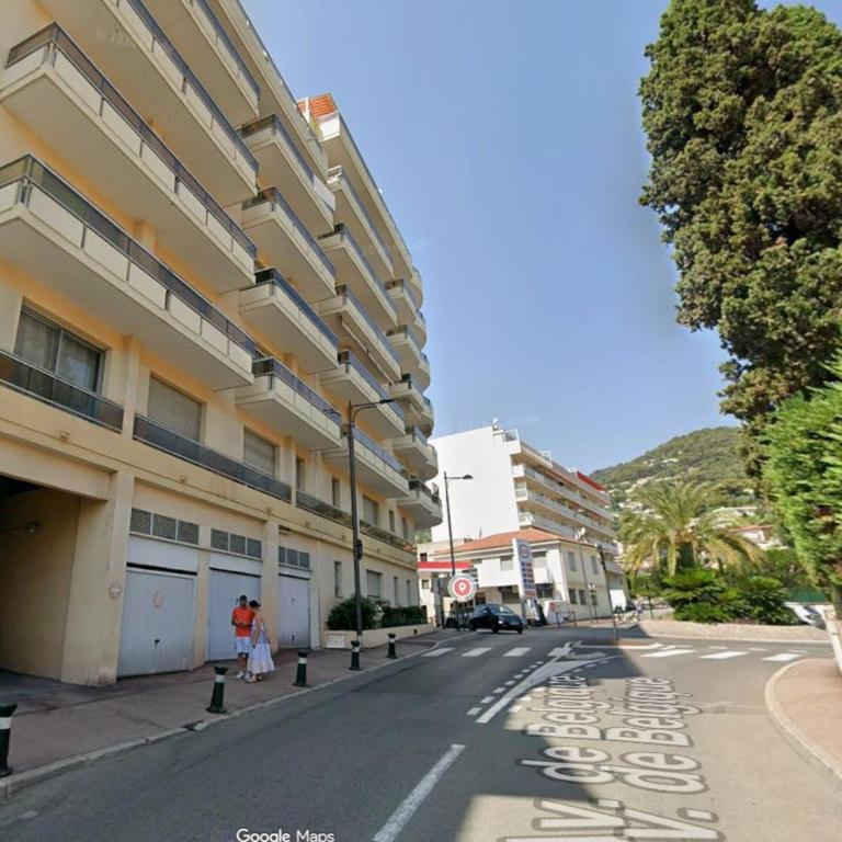 Agréable 2P dernier étage avec immense terrasse et parking privé - FR-1-196-390 - Appartamento - 12