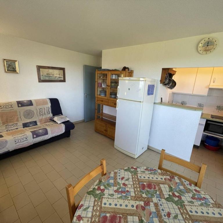 Appartement 2 pièces en front de mer avec piscine, terrasse et parking - 5 couchages, Saint Cyprien Plage - FR-1-106-102 - Apartment - 17