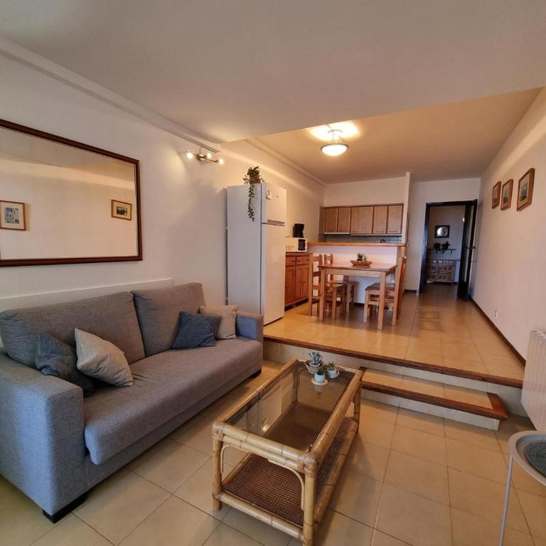 Apartamento acogedor a 50m de la playa con terraza - HISP-236-124 - Apartment - 7