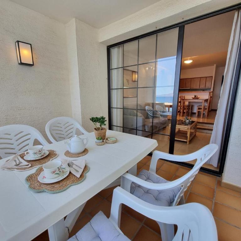 Apartamento acogedor a 50m de la playa con terraza - HISP-236-124 - Apartment - 10