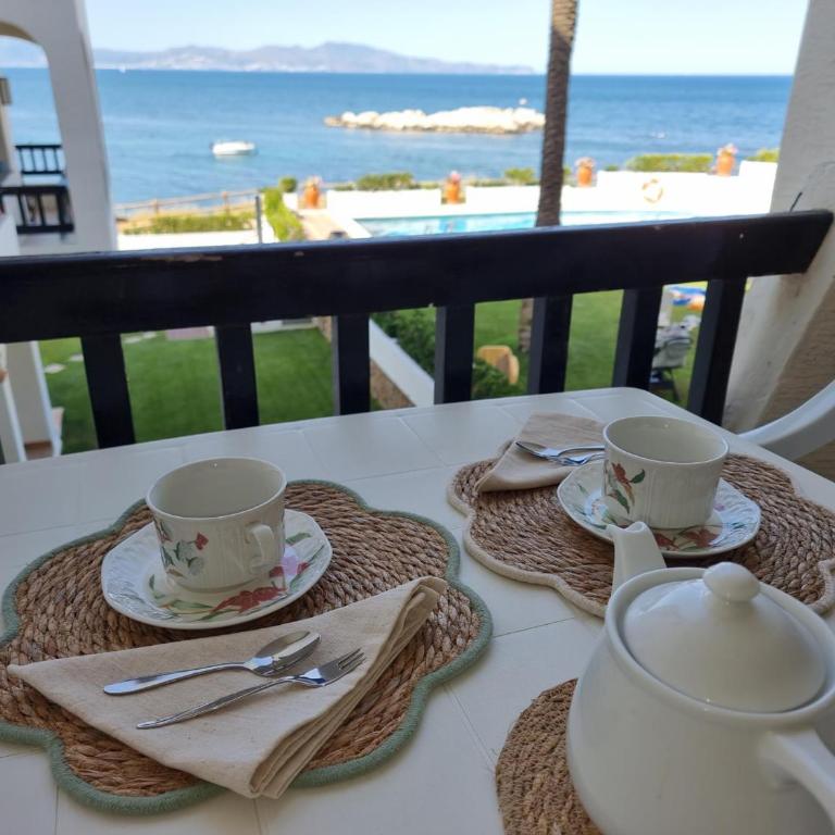 Apartamento acogedor a 50m de la playa con terraza - HISP-236-124 - Apartment - 20