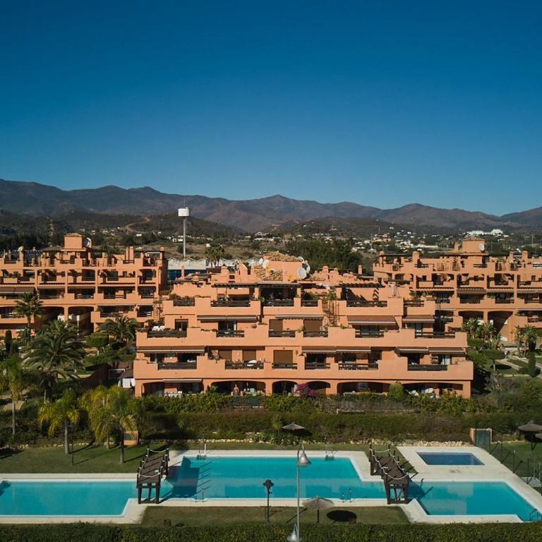 Beautiful 2-Bedroom Frontline Beach Apartment - Apartamento de 2 dormitorios - 9