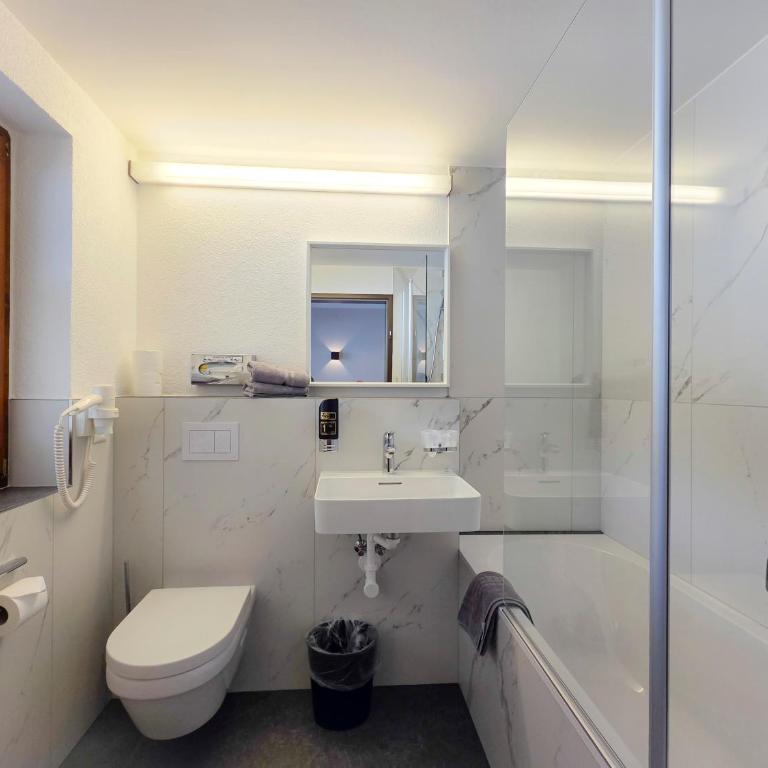 Hotel Garni Birkenhof - Comfort Doppelzimmer mit Balkon - 7