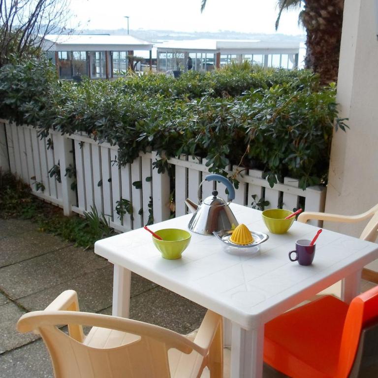 Appartement cosy avec terrasse et animaux admis à Balaruc-les-Bains - FR-1-503-38 - Studio - 14