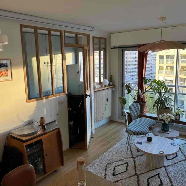 Bel appartement équipé de 54 m à Paris - Appartement - 8