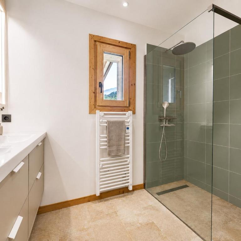 Chalet cosy 6-8 pers avec poêle à bois et terrasse ensoleillée - FR-1-505-154 - Chalet (6 Adultes) - 3