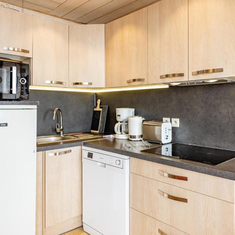 Appartement 7 pers à 2 pas des pistes, balcon sud, confort, stationnement proche - Apartment mit 2 Schlafzimmern - 9