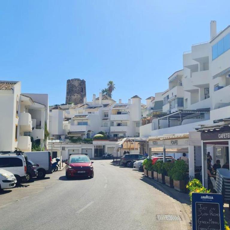 6 Bedroom Villa with Private Pool Games Room - Villa con piscina privada - 13