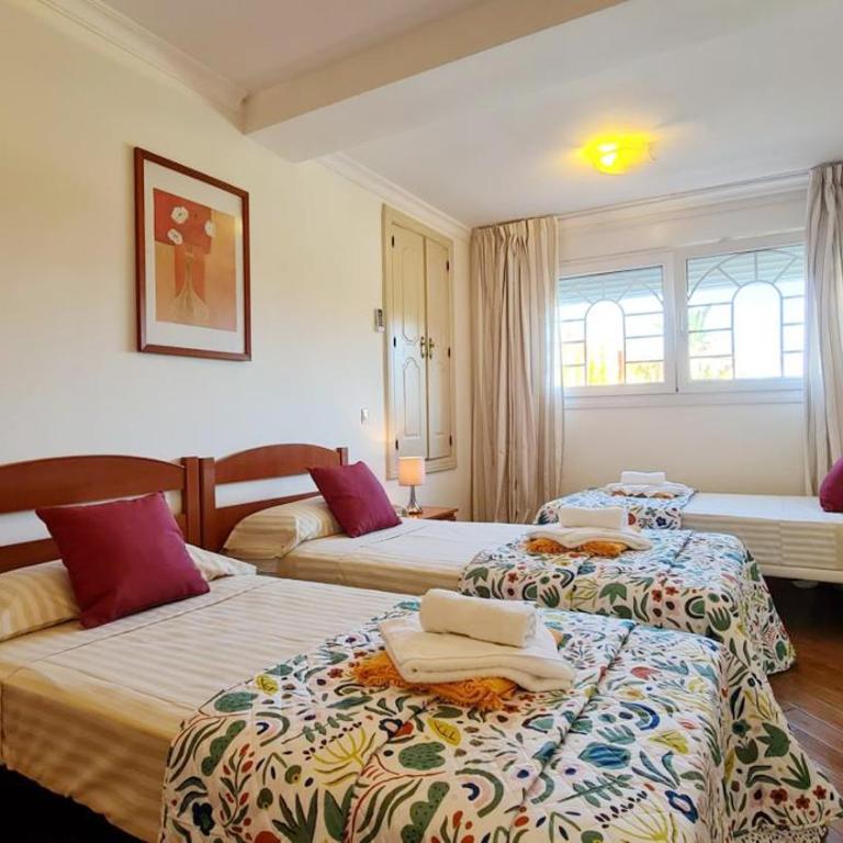 6 Bedroom Villa with Private Pool Games Room - Villa con piscina privada - 19