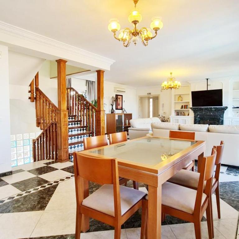 6 Bedroom Villa with Private Pool Games Room - Villa con piscina privada - 39