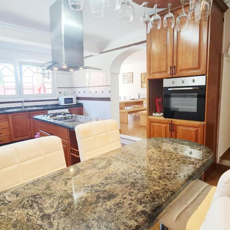 6 Bedroom Villa with Private Pool Games Room - Villa con piscina privada - 46