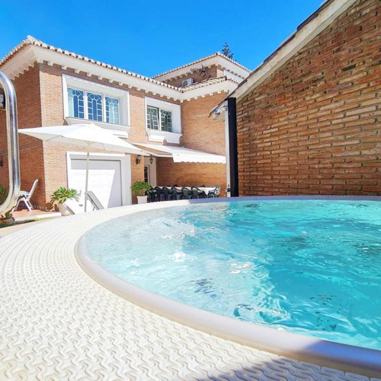 6 Bedroom Villa with Private Pool Games Room - Villa con piscina privada - 52