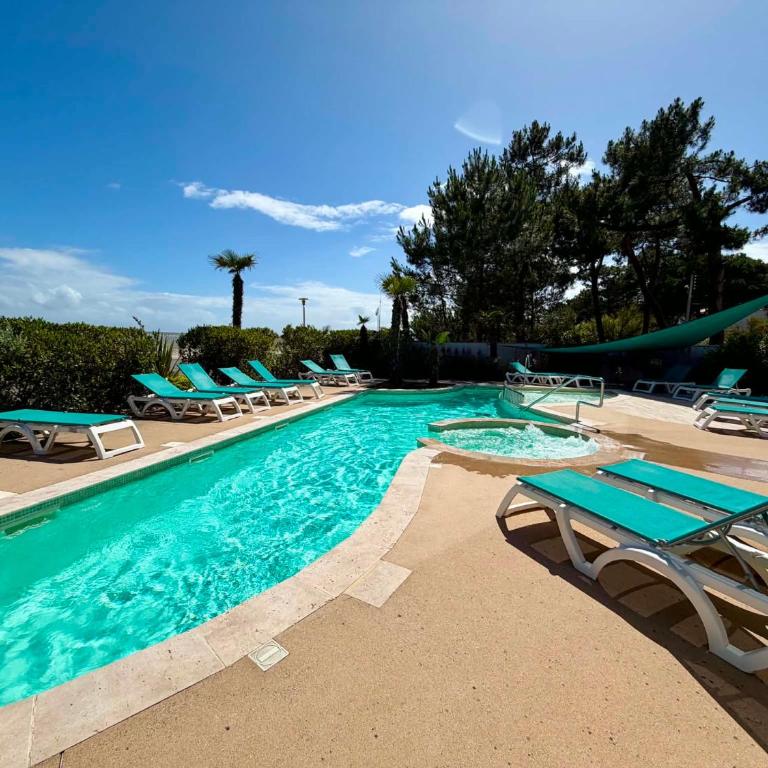 Appartement 2-6 pers, jardin, plage, piscine, parking, animaux admis - FR-1-194-223 - Appartement (6 Adultes) - 35