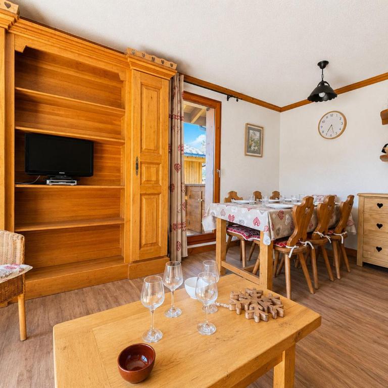 Appartement au cœur du village avec piscine et terrasse - Appartement 2 Chambres - 17