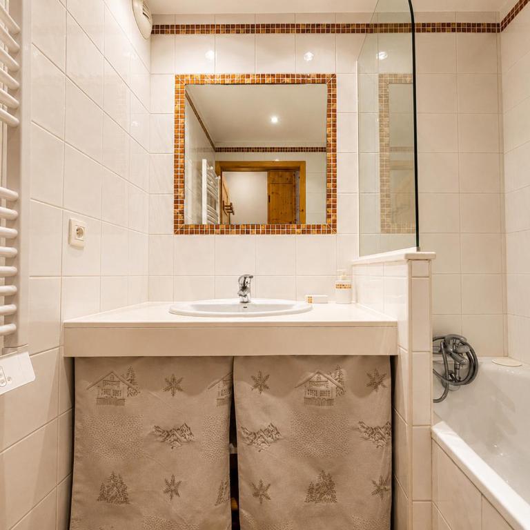 Appartement au cœur du village avec piscine et terrasse - Appartement 2 Chambres - 20