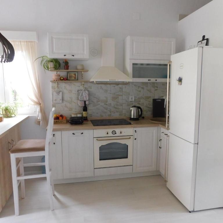 The Cozy Crib - Two - Bedroom Apartment - Apartman sa 2 Spavaće Sobe - 1