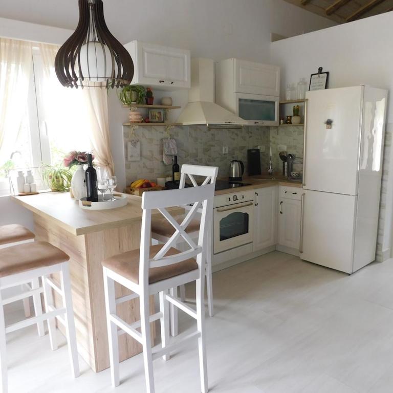 The Cozy Crib - Two - Bedroom Apartment - Apartman sa 2 Spavaće Sobe - 2