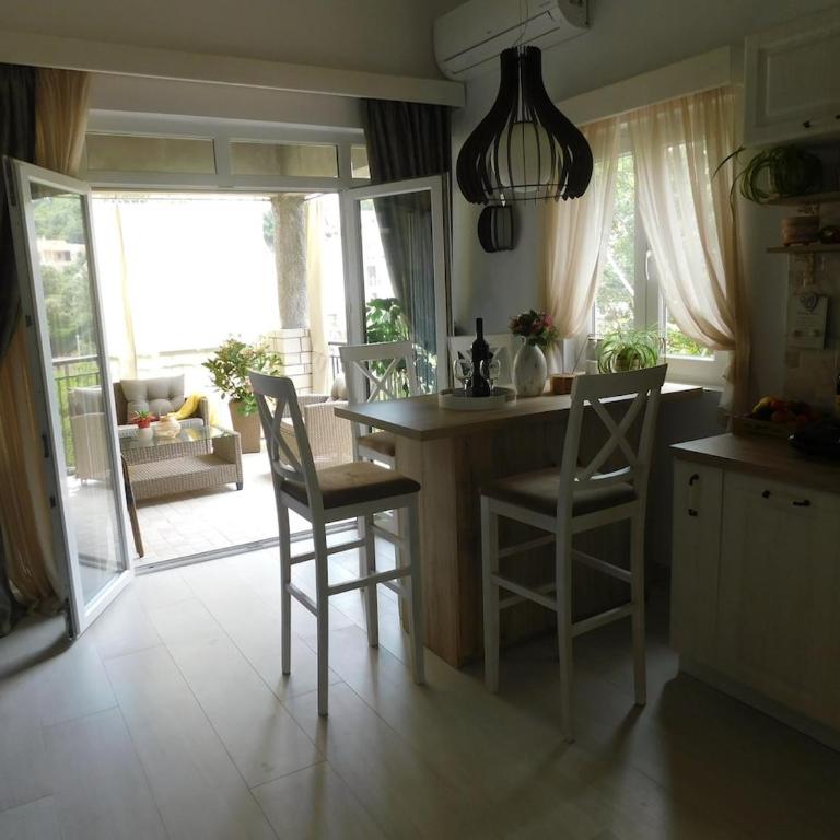 The Cozy Crib - Two - Bedroom Apartment - Apartman sa 2 Spavaće Sobe - 3