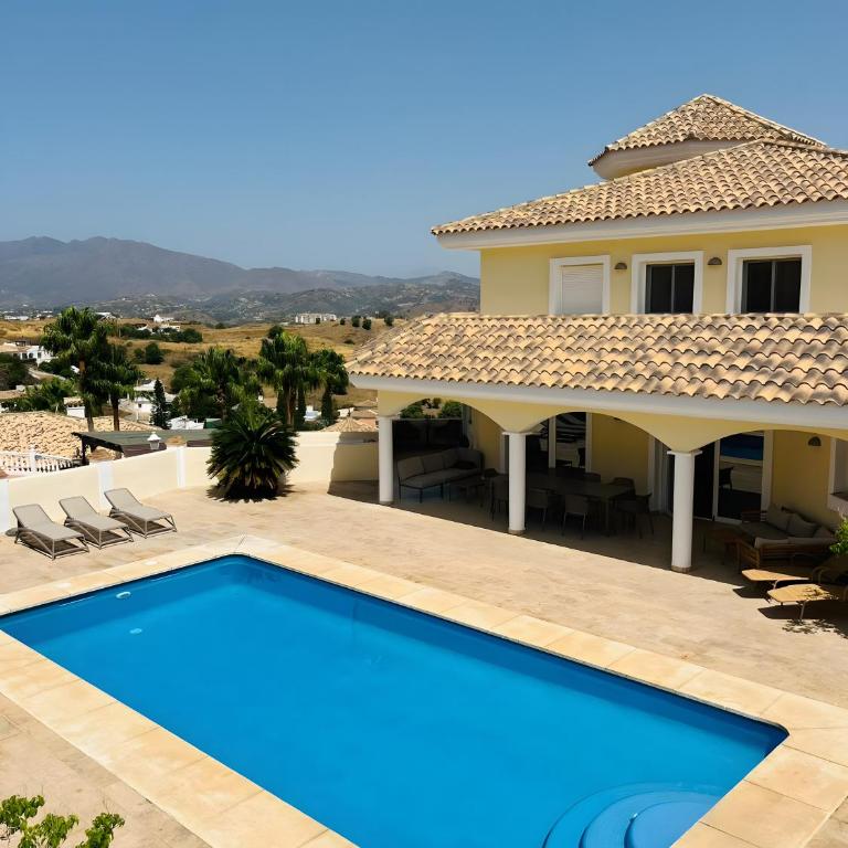 Luxurious villa in the sun - Villa con vistas al mar - 2