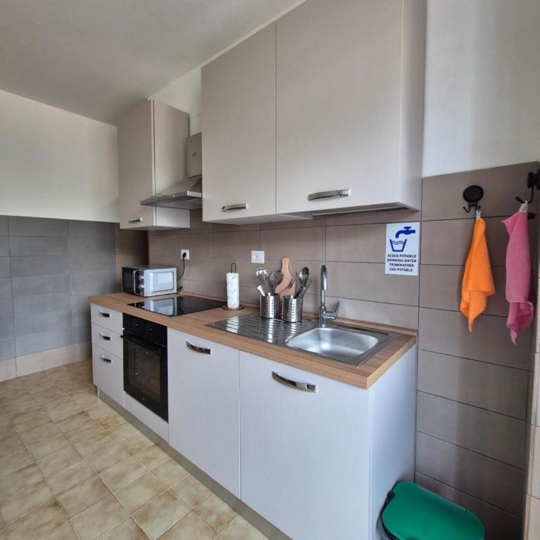 Spinaceto Modern Home, Roma EUR - Appartamento con 2 Camere da Letto - 12
