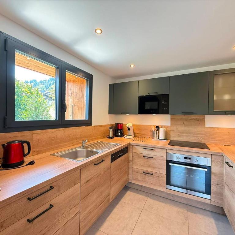 Appartement lumineux, chalet rénové, centre Les Gets, 6 pers, proche pistes, parking - FR-1-598-158 - Appartement - 5