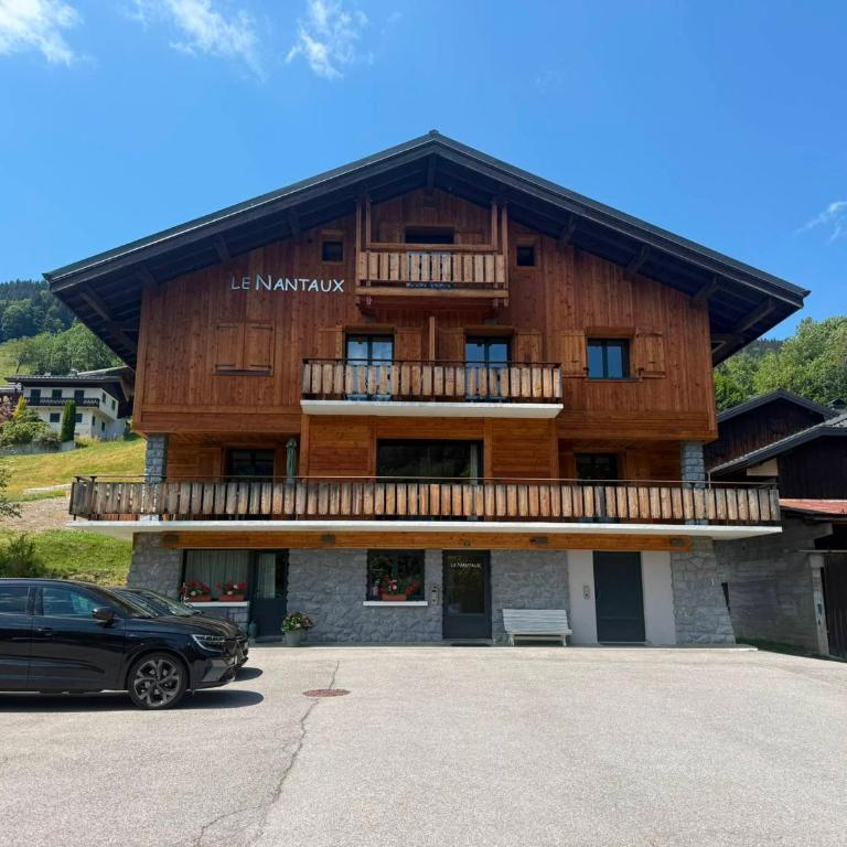 Appartement lumineux, chalet rénové, centre Les Gets, 6 pers, proche pistes, parking - FR-1-598-158 - Appartement - 13