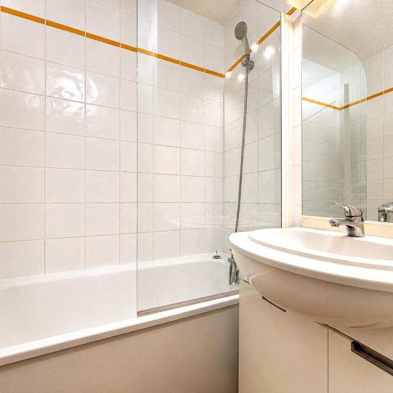 Agréable appartement au pied des pistes avec piscine - FR-1-505-170 - Apartment - 25