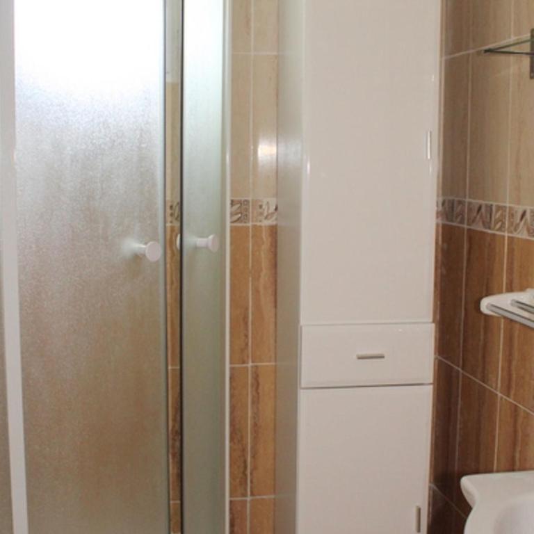 Appartement cosy avec balcon proche des Thermes - Animaux admis, parking privatif - FR-1-503-45 - Studio - 9
