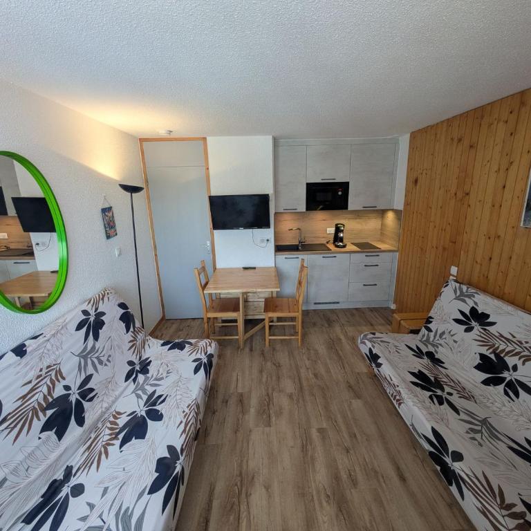 Studio rénové Plagne Village, pied des pistes, 2-3 pers. - Studio - 12
