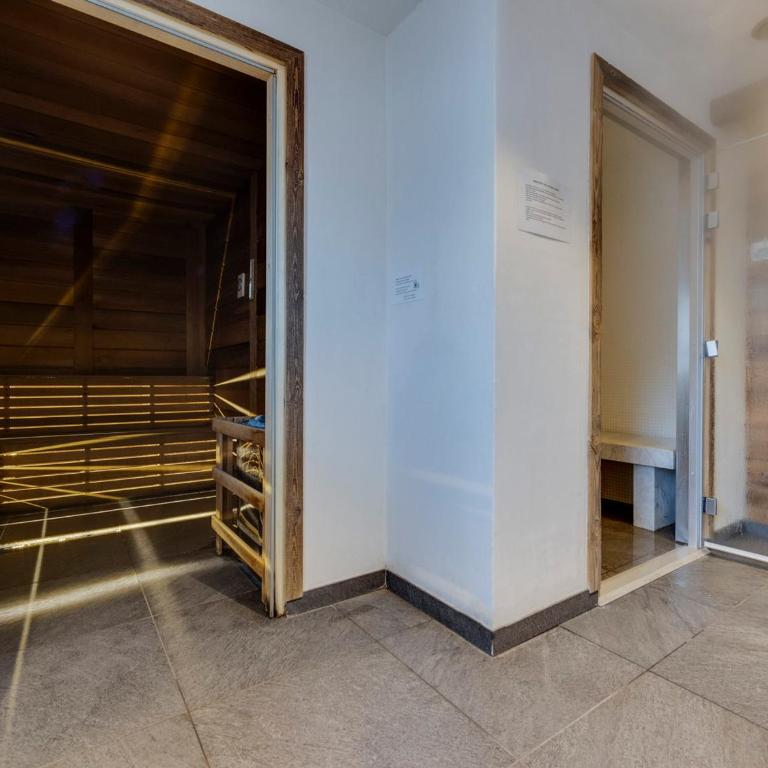 Arc 1950 - Appart 2 chambres, piscine & jacuzzi - FR-1-686-54 - Appartement - 22