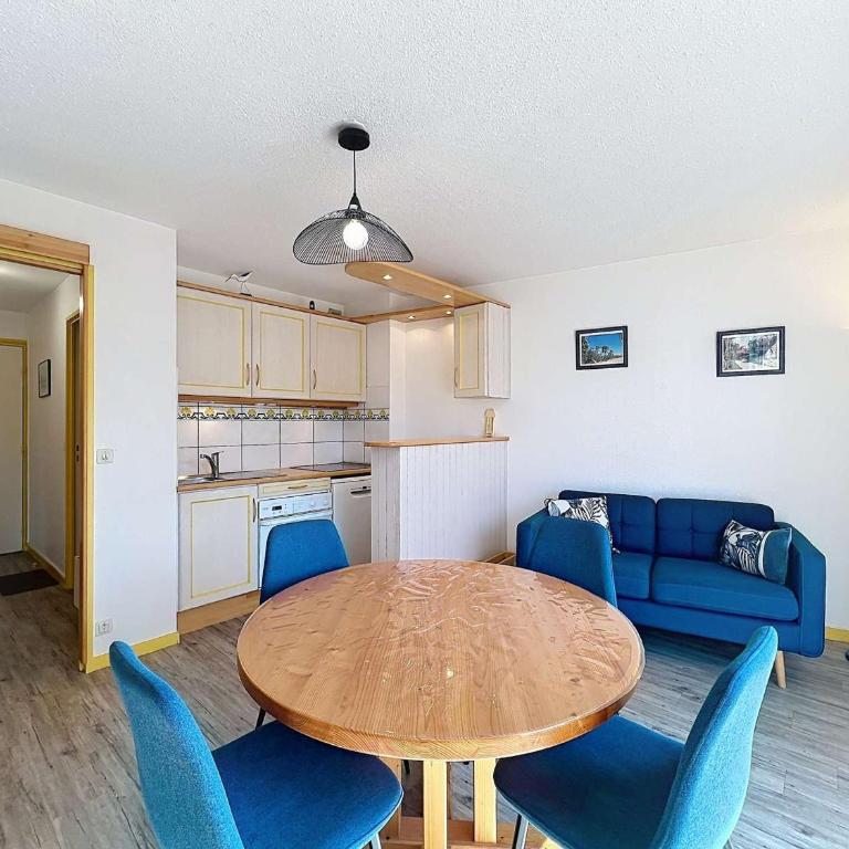 Quiberon : Charmant Duplex 2 Pièces pour 4 pers. avec Balcon et Parking - FR-1-478-40 - Appartement (4 Adultes) - 4