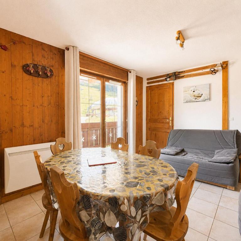 Appartement 3 pièces au pied des pistes avec parking et animaux acceptés - Appartement 2 Chambres - 9