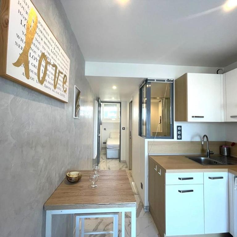 Appartement rénové, vue mer - 2 pers. - FR-1-867-14 - Apartment - 5