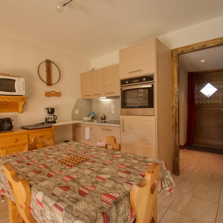 Charmant T3 avec terrasse et vue montagnes, 2 chambres à Morillon - Appartement 2 Chambres - 8