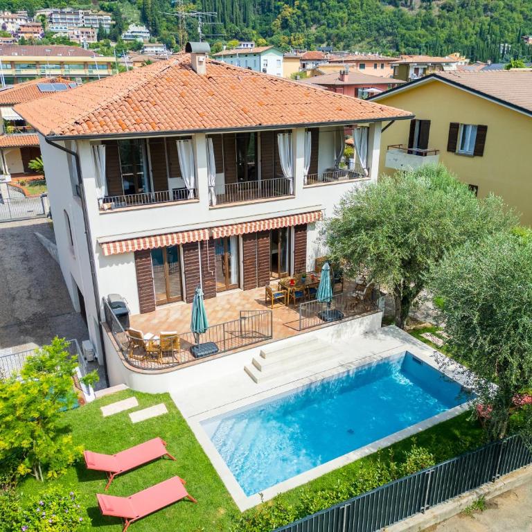 Villa Acqua Blu Gorgeous villa with ample garden - Villa - 61