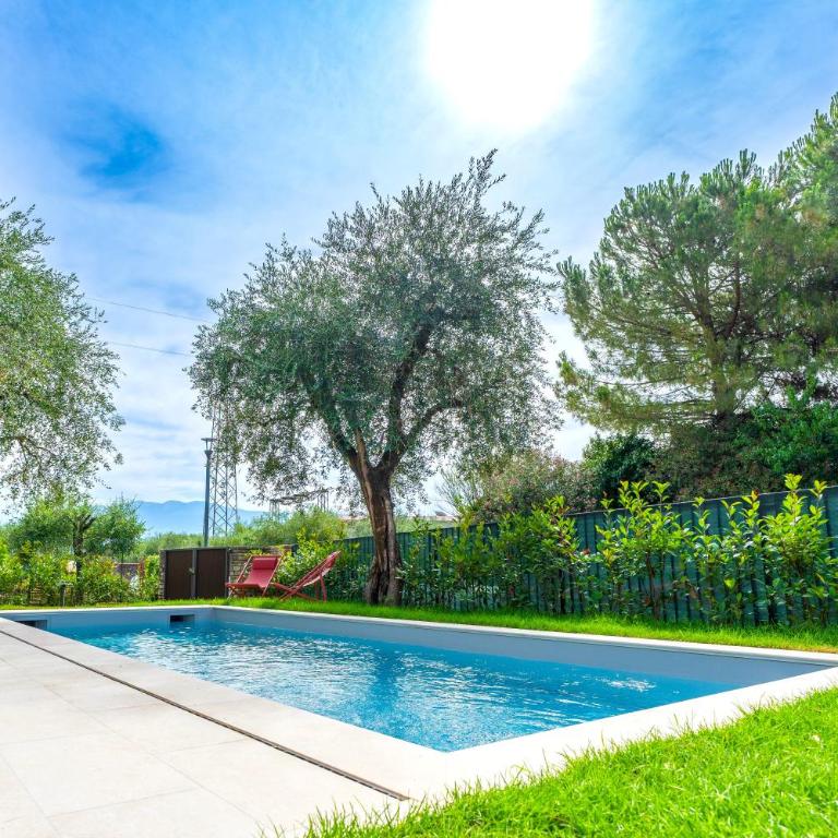 Villa Acqua Blu Gorgeous villa with ample garden - Villa - 12