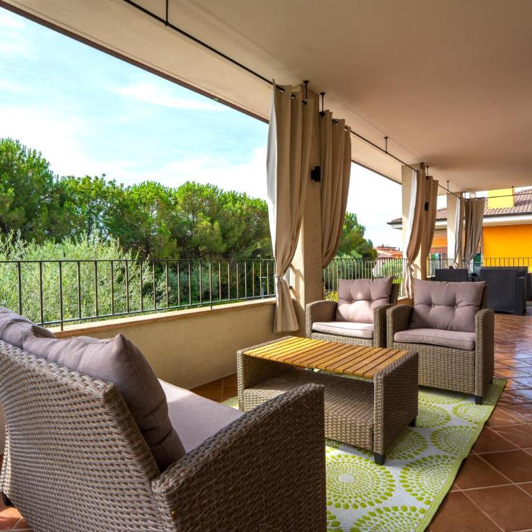 Villa Acqua Blu Gorgeous villa with ample garden - Villa - 37
