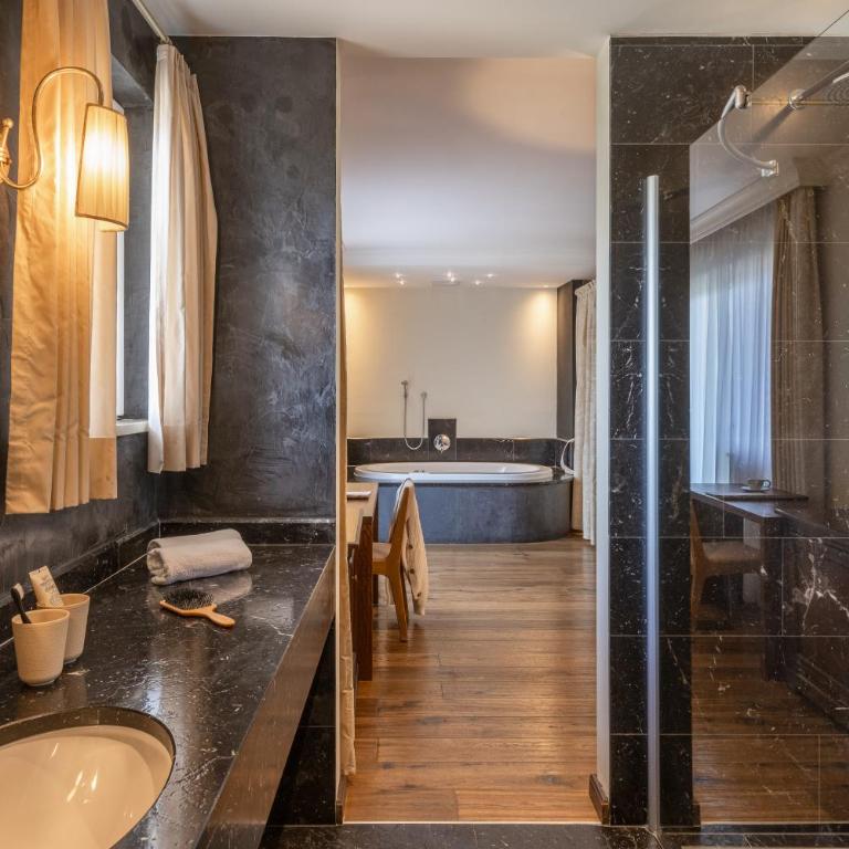 Hotel Fameli - Suite con Vasca Idromassaggio - 3